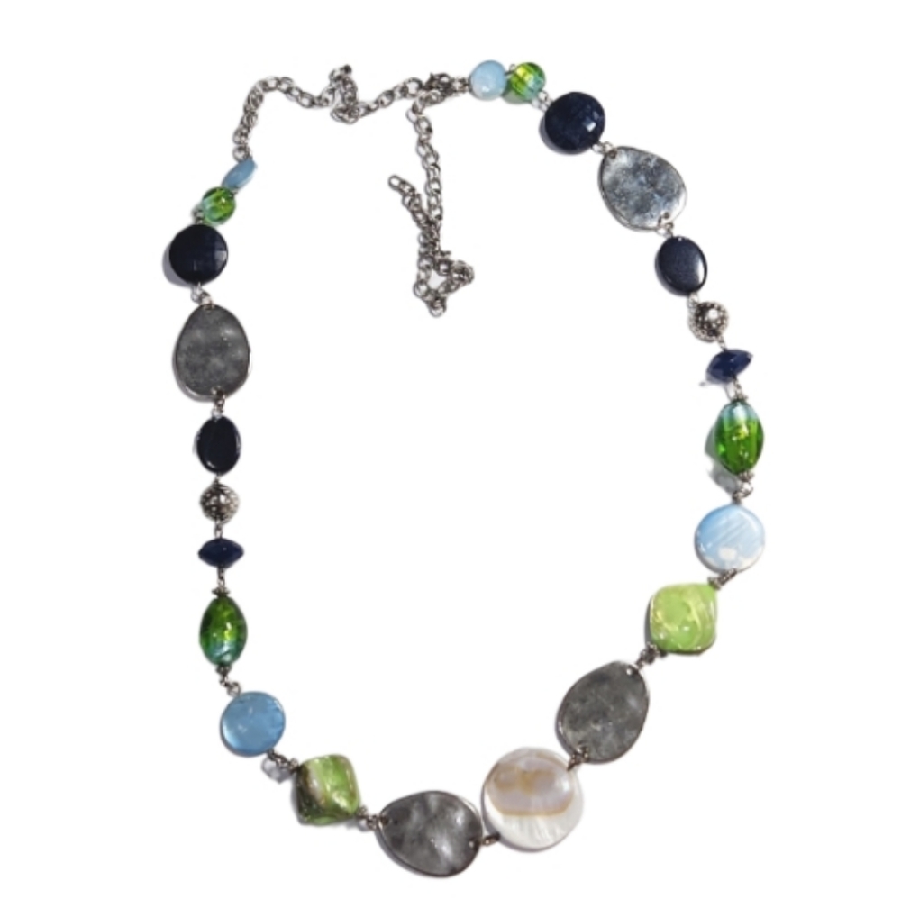 Vintage mother of pearl Disc  beaded necklace